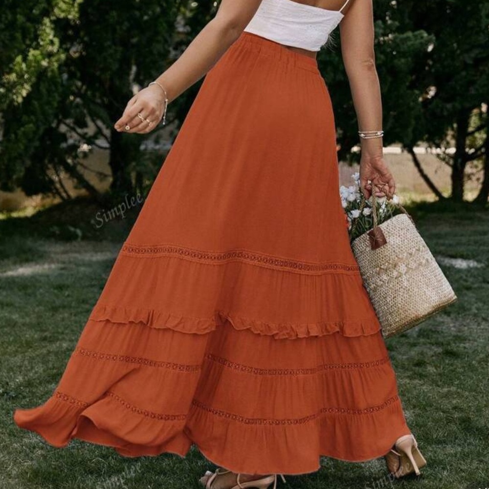 Simplee Red Knot Ruffle Skirt - Picture 3 of 4